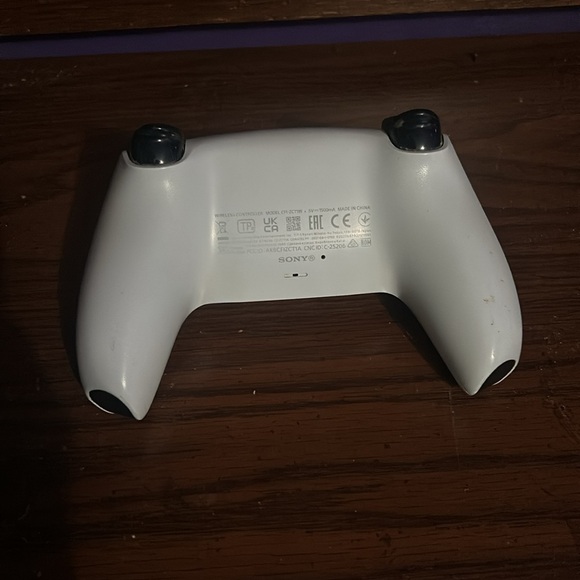 just got a new controller recently and dont use this anymore. works good - Picture 2 of 2